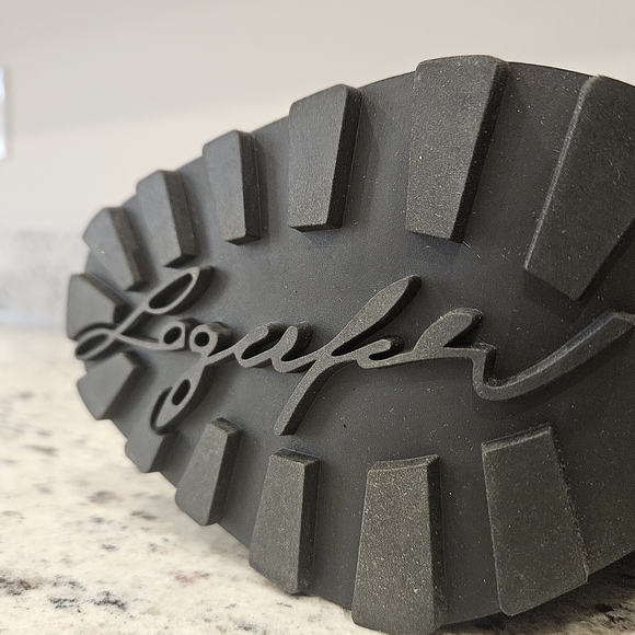 PRICE DROP! KARL LAGERFELD Booties, chunky heel “Petrie” black rounded toe 8.5 - Picture 4 of 4